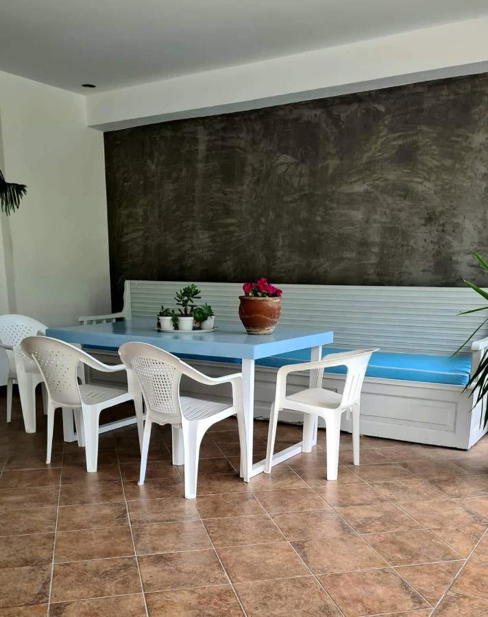 Studio Γιαννησ Neoi Poroi Exterior foto