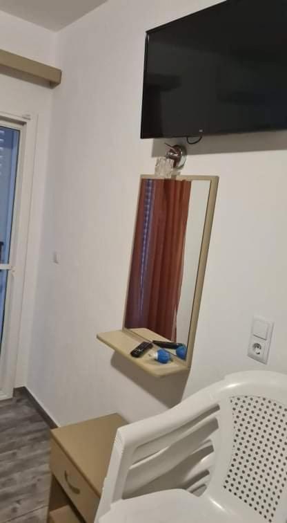 Studio Γιαννησ Neoi Poroi Exterior foto